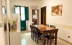Lo Spioncino Apartments